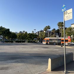 North Hollywood Metro Station - 757 Santa Clarita Bus Stop (Bay 14)