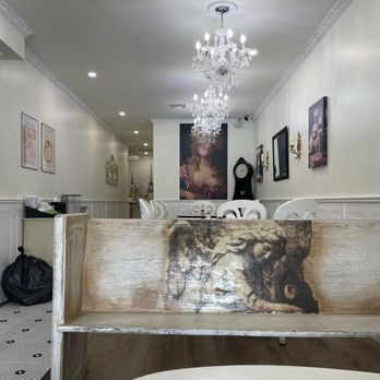 French Press Espresso Bar - Inside - Coffee & Tea Near Me - La Verne, California