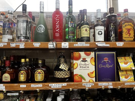 Makaha Ohana Market by null