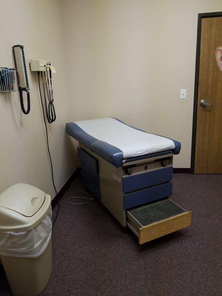 LAKESIDE URGENT CARE Updated August 2024 36 Reviews 44472 Hayes