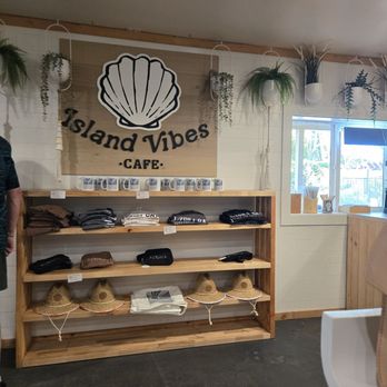 Island Vibes Cafe - Breakfast & Brunch Near Me - Lahaina, Hawaii