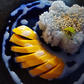 Red Curry Thai - Sweet mango with sticky rice - Thai Near Me - Marietta, Georgia