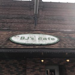 B J's Garden Inn Cafe