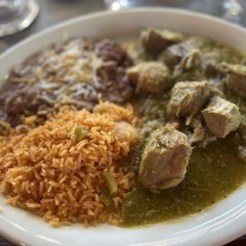 La Peña Mexican Grill - Chile Verde plate - Mexican Near Me - Temecula, California La Peña Mexican Grill - Chile Verde plate - Mexican Near Me - Temecula, California
