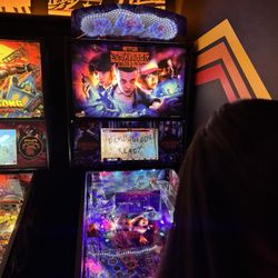 Satellite Pinball Lounge - Friends don't lie