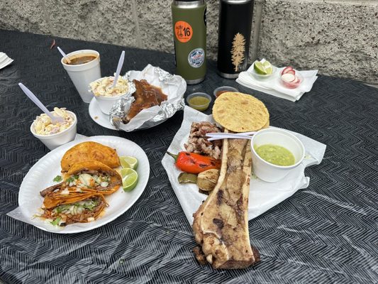 Don Pollon Food Truck Tacos, Bbq Ribs & Birria by null