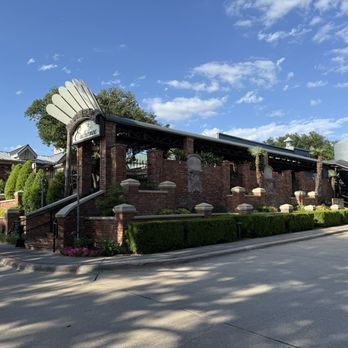 Pappadeaux Seafood Kitchen - Seafood Near Me - Dallas, Texas