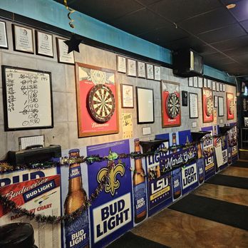Coach's Corner - Sports Bars Near Me - Metairie, Louisiana Coach's Corner - Sports Bars Near Me - Metairie, Louisiana