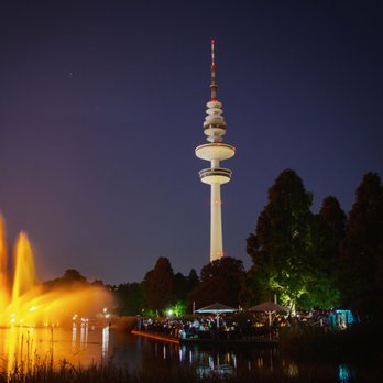 Café Seepavillon - Wasserlichtspiele im Cafe Seepavillion - Planten un Blomen - Cafes Near Me - Hamburg, HH