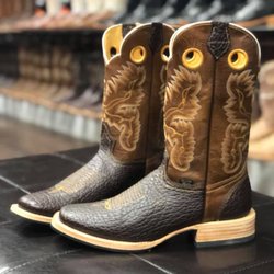 La Herencia Western Wear