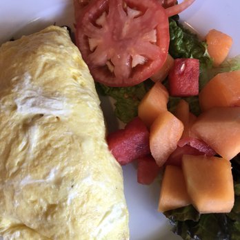 Star Restaurant - Omelette with fresh fruit - American Near Me - Novato, California Star Restaurant - Omelette with fresh fruit - American Near Me - Novato, California