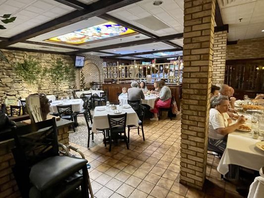 Pellicci's by null