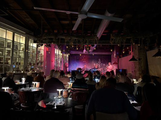 SOUTH Restaurant & Jazz Club by null