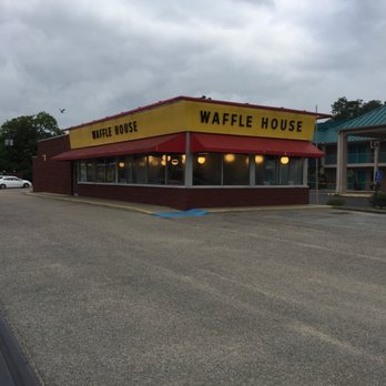 Waffle House - The classic look of breakfast - American Near Me - Biloxi, Mississippi Waffle House - The classic look of breakfast - American Near Me - Biloxi, Mississippi