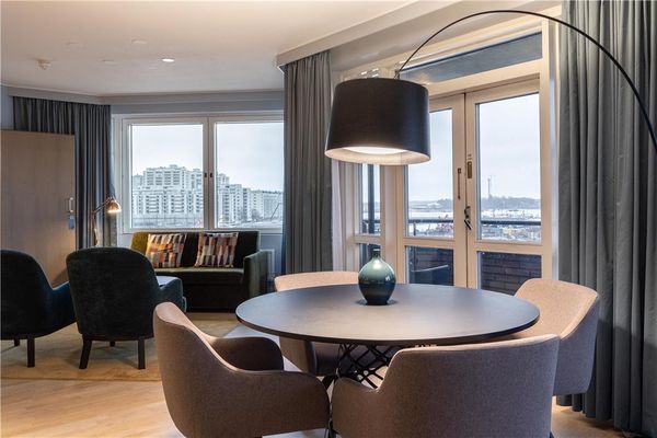 Hilton Helsinki Strand by null