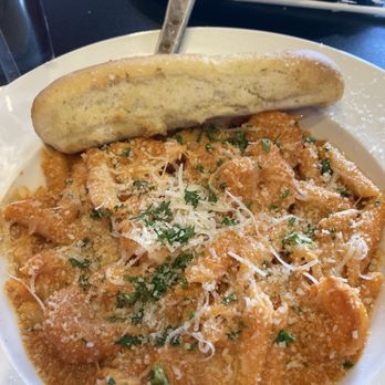Pasta Bella - Penne with grilled shrimp in Vodka sauce - Salad Near Me - Marshall, Michigan