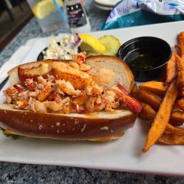Lobster roll