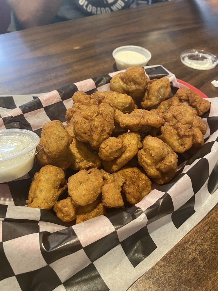 OAK CREEK GRILL AND TAVERN Updated August 2024 12 Photos & 23