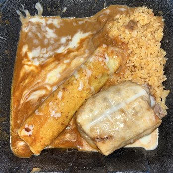 El Sombrero - 2 item plate - Mexican Near Me - New Lenox, Illinois El Sombrero - 2 item plate - Mexican Near Me - New Lenox, Illinois