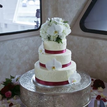 Flowers By Appointment Only - His beautiful work on our cake! - Party & Event Planning Near Me - Los Angeles, California Flowers By Appointment Only - His beautiful work on our cake! - Party & Event Planning Near Me - Los Angeles, California