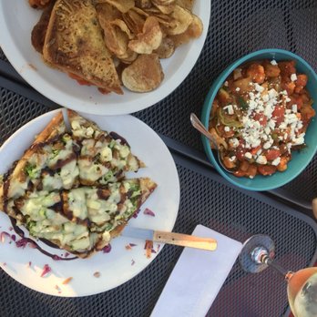 Sunset Bistro - Chicken Parmesan Sandwich, Garden Vegetable Pasta and Vegetarian Flatbread - American Near Me - Bowling Green, Ohio Sunset Bistro - Chicken Parmesan Sandwich, Garden Vegetable Pasta and Vegetarian Flatbread - American Near Me - Bowling Green, Ohio