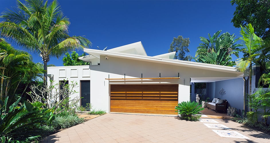 Slide of Aastro Roofing