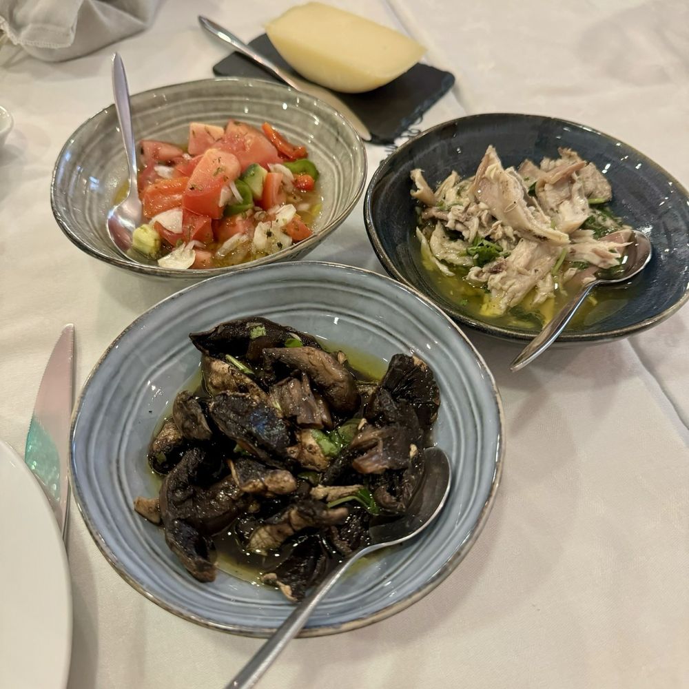Restaurante Luar de Janeiro - Restaurants Near Me - Évora, 07