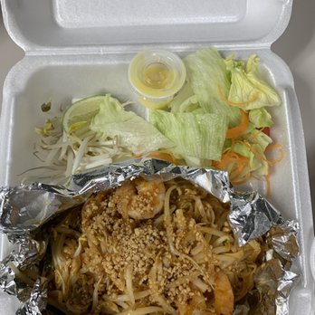Mai Thai - Shrimp Pad Thai - Thai Near Me - West Columbia, South Carolina