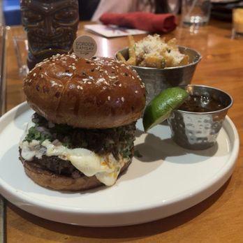 Gordon Ramsay Burger Las Vegas - Birria burger with truffle fries - Burgers Near Me - Las Vegas, Nevada Gordon Ramsay Burger Las Vegas - Birria burger with truffle fries - Burgers Near Me - Las Vegas, Nevada