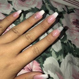 coffin pink & white ombre w/ diamonds and glitter ombre. LOVE LOVE LOVE SOO MUCH coffin pink & white ombre w/ diamonds and glitter ombre. LOVE LOVE LOVE SOO MUCH