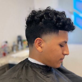 Supreme Barbershop - Curls ! - Barbers Near Me - Goodyear, Arizona Supreme Barbershop - Curls ! - Barbers Near Me - Goodyear, Arizona