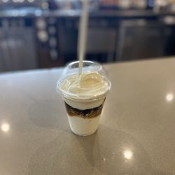 Wild Cow Coffee & Cream - Turtle sundae