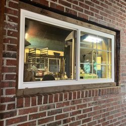 Hubba Hubba Smokehouse - Serving window