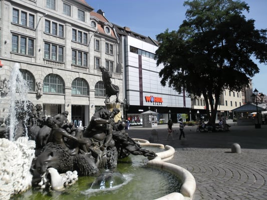 Ehekarussell by null