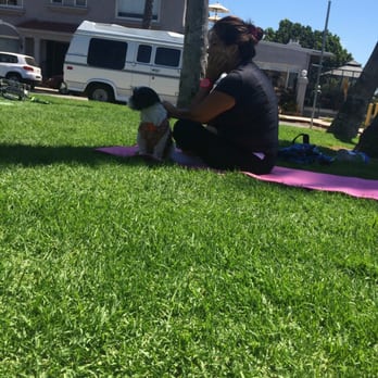 Bixby Park - Nello love making friends - Parks Near Me - Long Beach, California