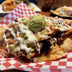 La Esencia - Nachos with ground beef