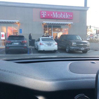 T-Mobile Experience Store - Mobile Phones Near Me - Hawthorne, California T-Mobile Experience Store - Mobile Phones Near Me - Hawthorne, California