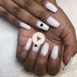 I Nails