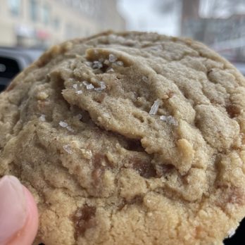 Ruru Baked - Brown butter skor cookie - Desserts Near Me - Toronto, Ontario