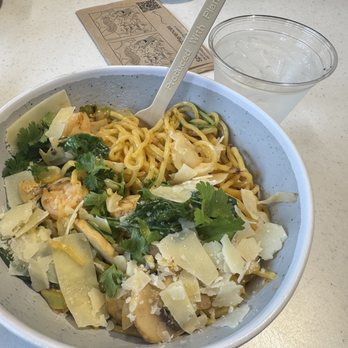 honeygrow - Build Create Your Own Stir-Fry - Salad Near Me - Gainesville, Virginia