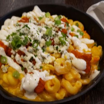 MP Kitchen and Bar - Buffalo mac - American Near Me - Wheeling, Illinois