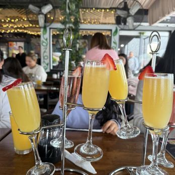 Madres Brunch - Breakfast & Brunch Near Me - Bellflower, California Madres Brunch - Breakfast & Brunch Near Me - Bellflower, California