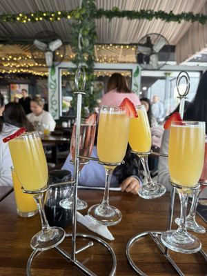 Madres Brunch by null