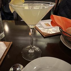 333 Belrose Bar & Grill - Lemon drop Martini