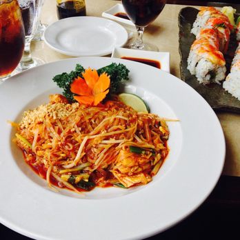 Kamrai - Chicken pad thai - Sushi Bars Near Me - Lemont, Pennsylvania