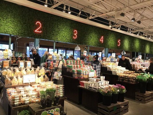 Nino Salvaggio International Marketplace by null