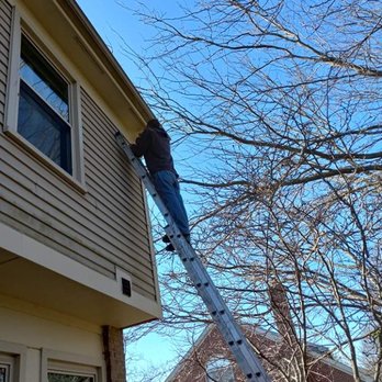 Hellman Roofing And Gutters - Wood Soffit Repair - Roofing Near Me - Cincinnati, Ohio Hellman Roofing And Gutters - Wood Soffit Repair - Roofing Near Me - Cincinnati, Ohio
