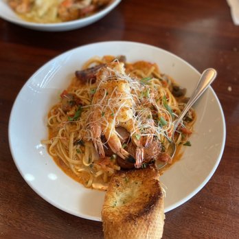 Pappadeaux Seafood Kitchen - Mardigras pasta ($28) - Cajun/Creole Near Me - Grapevine, Texas