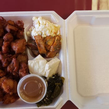 Sam's Delicatessen - Top view of Large Mochicko Chiken plate - Korean Near Me - Honolulu, Hawaii Sam's Delicatessen - Top view of Large Mochicko Chiken plate - Korean Near Me - Honolulu, Hawaii