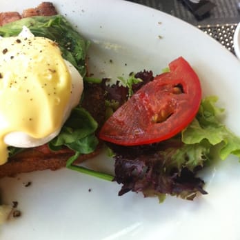 Creme Cafe - Restaurants Near Me - Woollahra, NSW